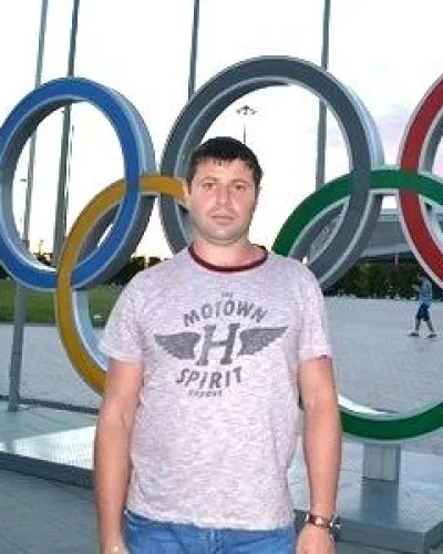 Гайдарханов Эльдар