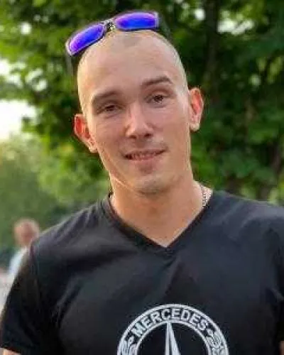 Никитин Евгений